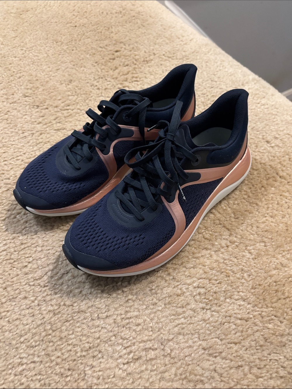 Lululemon Chargefeel Low women's